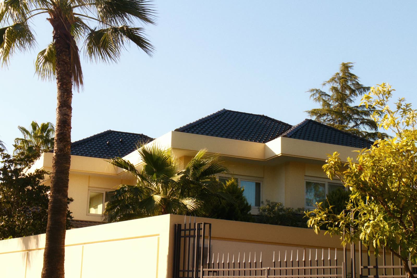 Palm-Shaded Townhouse
